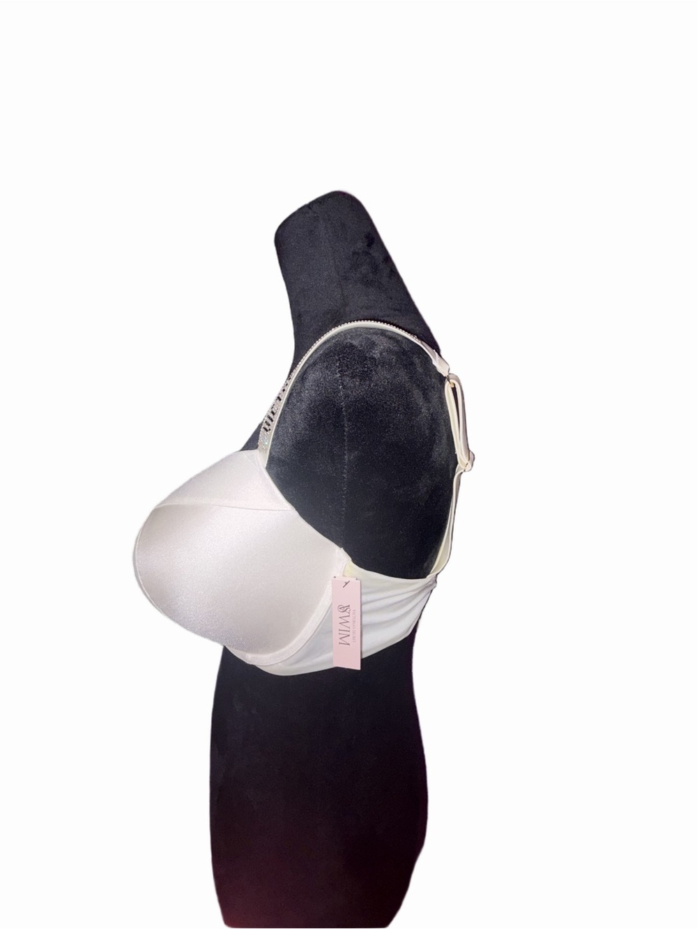 Victoria’s Secret White T-Shirt Bra 38DDD NWT Logo Strap Lightly Flawed - Picture 2 of 14